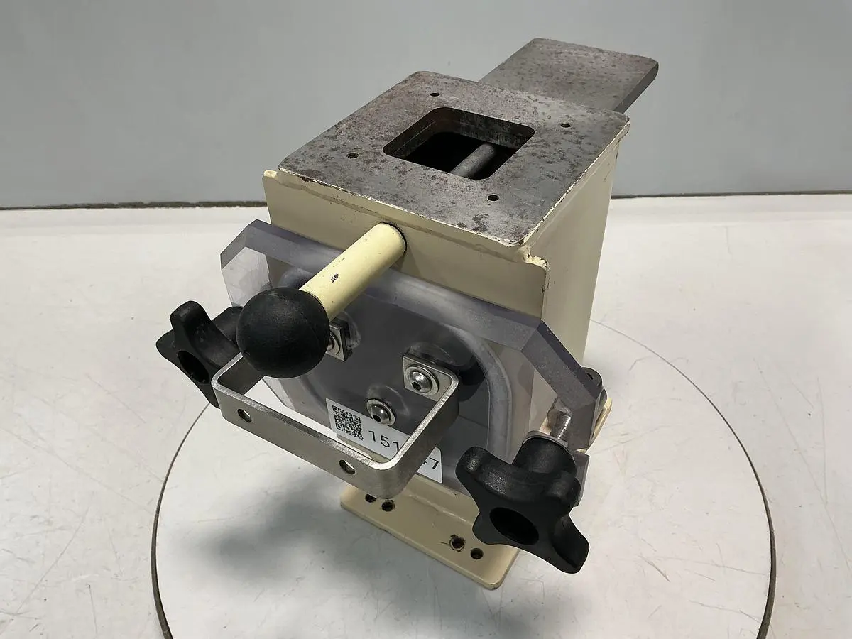 USED PPE NO MODEL NUMBER / NO TAG