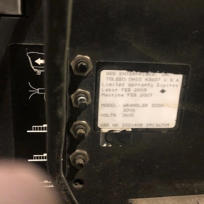 Wrangler 3330 VS Floor Scrubber