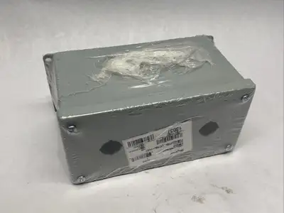 E3PBXM | Hoffman  Extra Deep Pushbutton Enclosure 3PB x 22.5mm - New