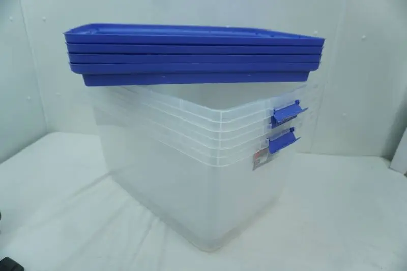 Hefty Storage Containers w/Lids 4ct