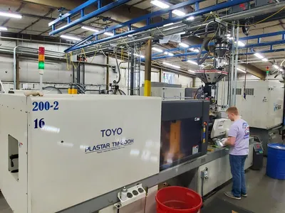 2000 TOYO TM200H Injection Molding Horizontal/Vertical | Machinery Network (3)