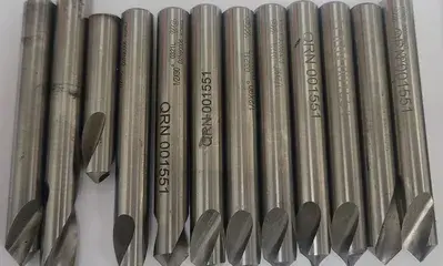 USED GUEHRING 1/2" X 90 DEG D2N9006