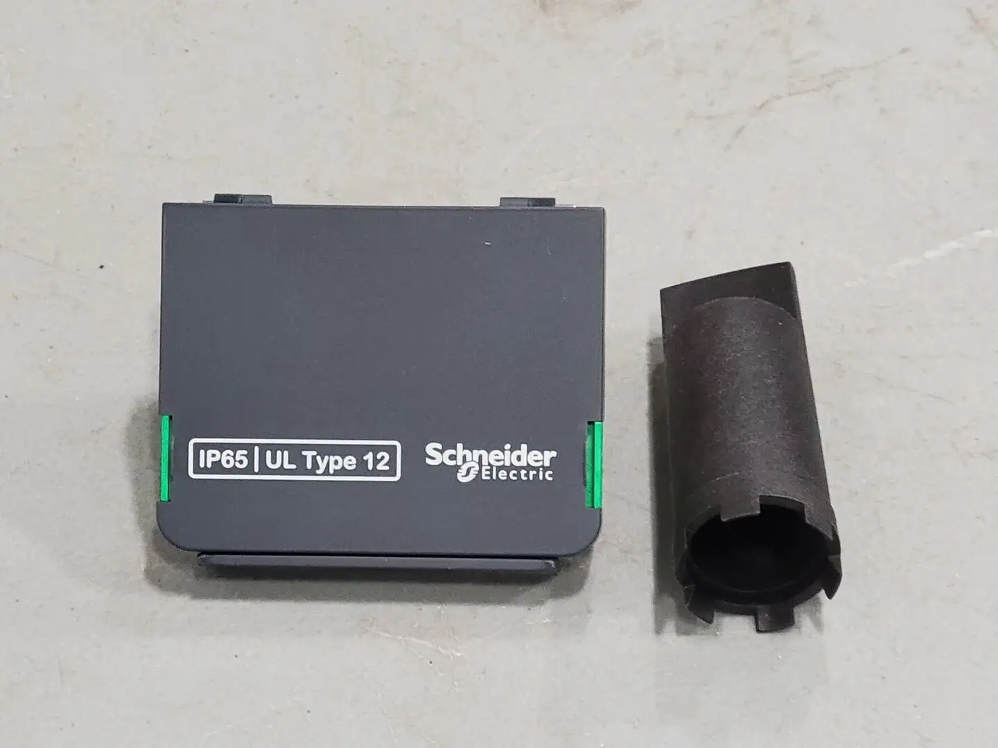 NEW SCHNEIDER ELECTRIC VW3A1112