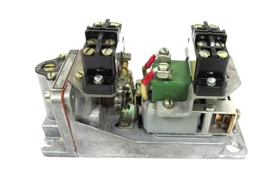 USED GENERAL ELECTRIC CR2820B-129AA2 TIME DELAY RELAY CR2820B129AA2