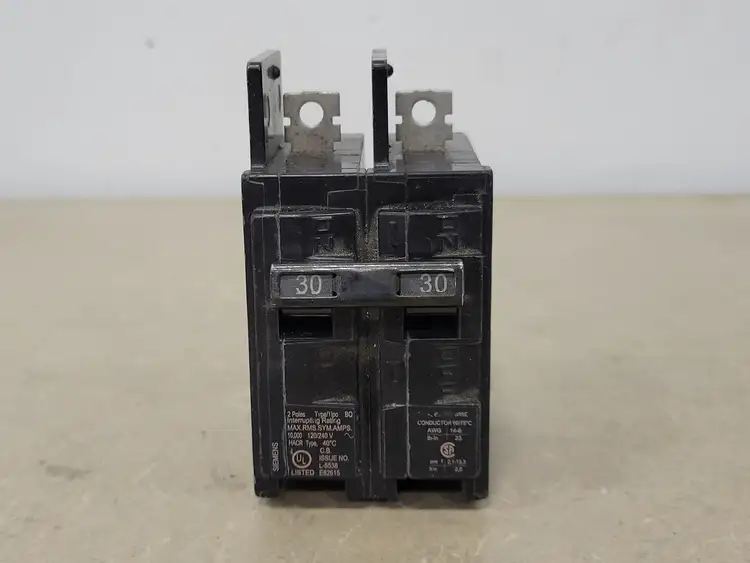 Used SIEMENS BQ2B030 Switchgears British Columbia CA | Lenmark #239985