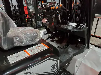 New | in-Stock 2026 Viper FY35 Internal Combustion Forklifts: Pneumatic Tire New York US | United Lift #1446923