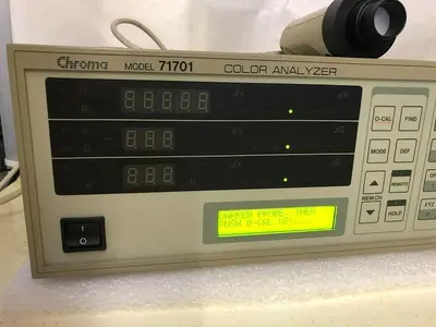 CHROMA 71701 COLOR ANALYZER