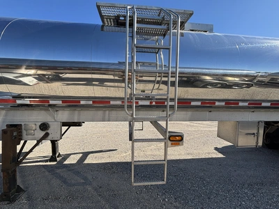 Used 2011 WALKER MILK TANKER TRAILER Tanker Trailers Michigan US | Miedema Asset Management Group #1709508