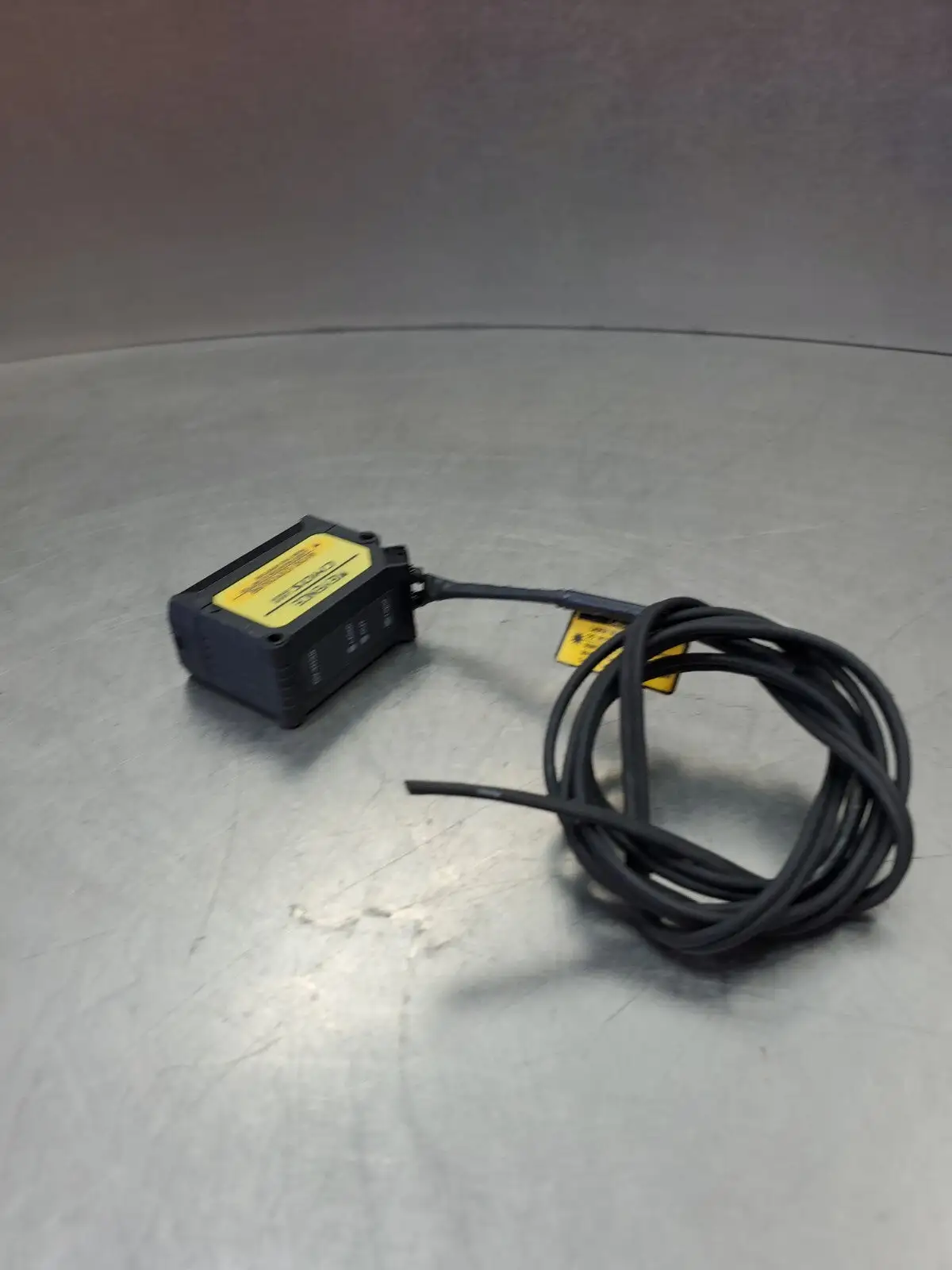 Keyence GV-H130 CMOS Laser Sensor. 5E-9