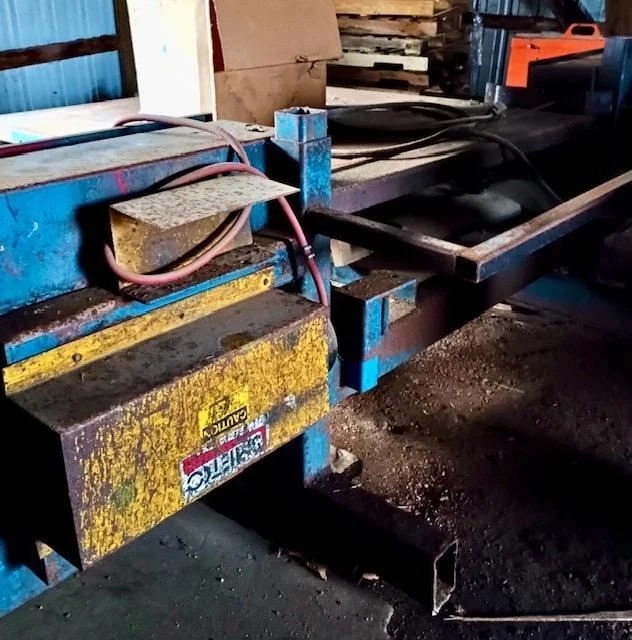 Used SMETCO _UNKNOWN_ Woodworking Band Saws Minnesota US | L & L Sales #930250