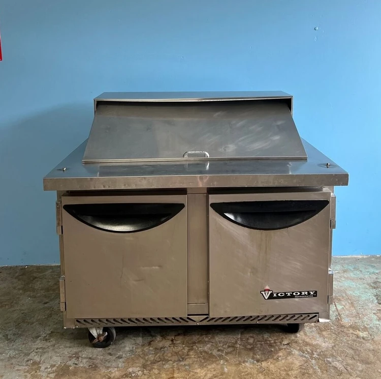 Used _UNKNOWN_ _UNKNOWN_ Food Prep Tables Michigan US | Grocery Equipment Sales #1069822