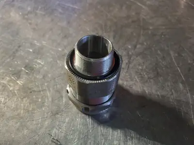 Used T&B FITTINGS ST125-471 Cable & Wire British Columbia CA | Lenmark #250724