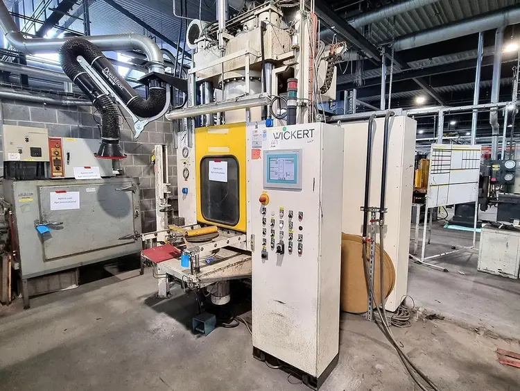 Used WICKERT WKP S 400 TON Hydraulic Presses BE | Apt International N.V #362284