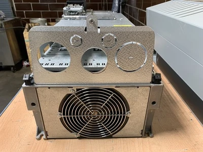 Danfoss Vlt HVAC Drive FC-102P55KT4P21 55kW/75Hp 380/480VAC Garantie