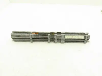 MI Euro 2.5mm² 20A Terminal 600V 24-12AWG DIN Rails Lot of 185