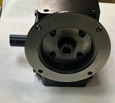 New | in-Stock WORLDWIDE ELECTRIC HDRF262-60/1-L-56C Speed Reducers | Surplus Asset Holdings #1205461
