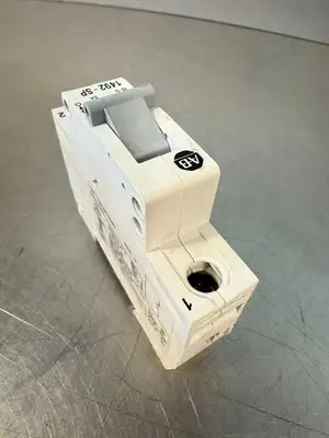 Allen-Bradley 1492-SP1B050 /C Circuit Breaker (3.2.4)
