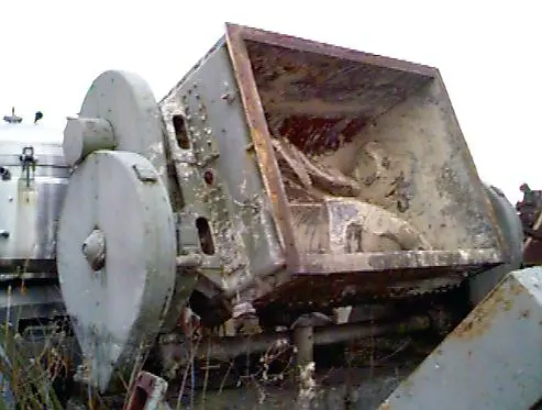 B Perkins 1,600 L Jktd Z Blade Mixer