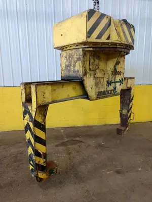 35,000 LB 17.5 TON X 34" TO 76" X 60" OD BRADLEY CRANE MOTORIZED COIL GRAB: STOCK 13246
