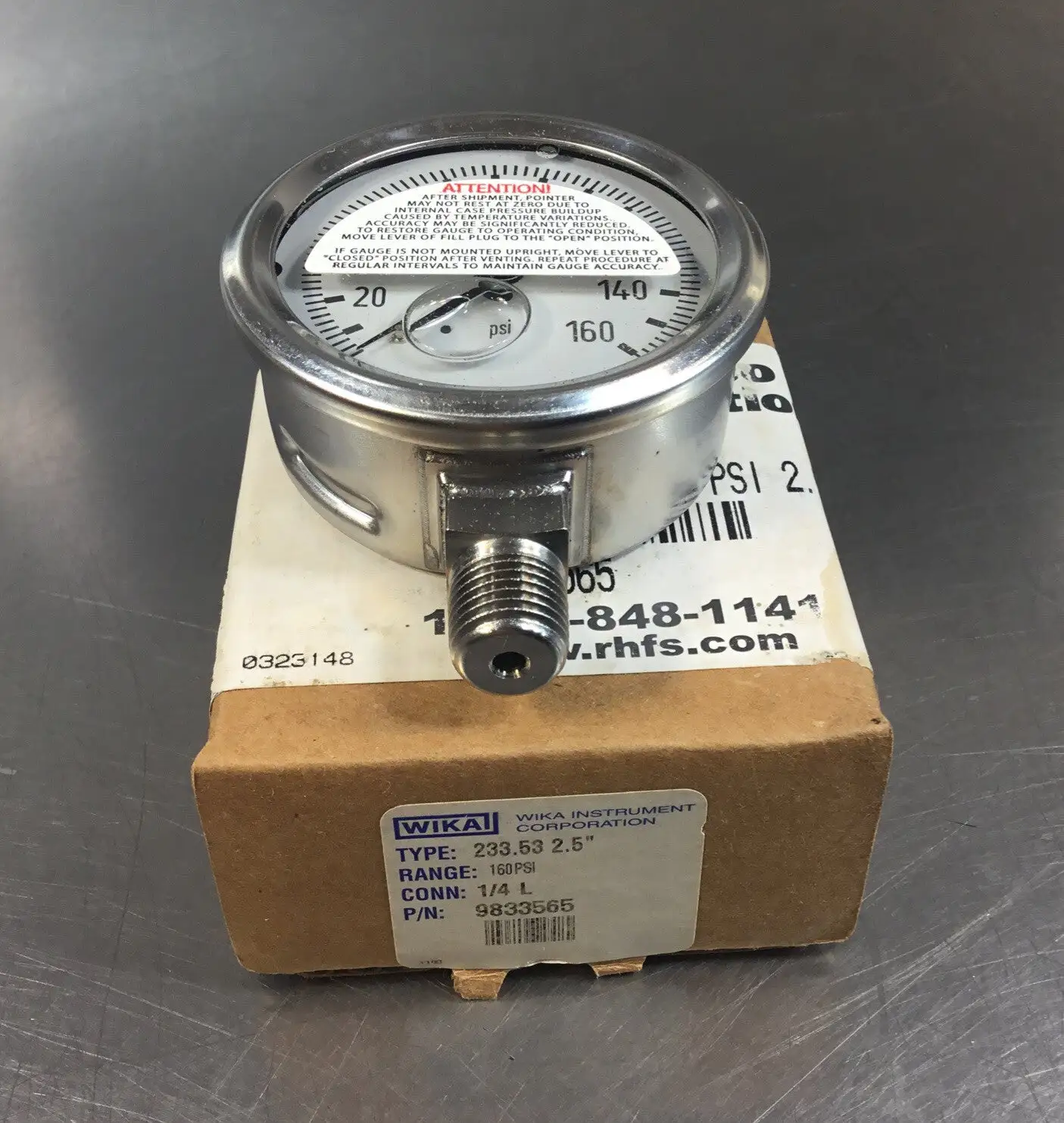 WIKA 233.53.2.5 Pressure Gauge 160PSI 5335.160 Liquid Filled 6D-9