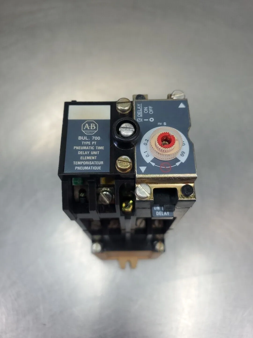 Allen Bradley 700-P000A1/B AC Relay w/700-PT/B Pneu. Time Delay Relay. 4E-36