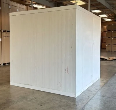 171-0067 8’ x 8’ Walk In Cooler Box with Floor