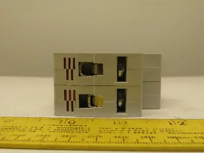Eaton Cutler Hammer WMZS2D03 3AMP 2 Pole circuit Breaker DIN Rail Mount