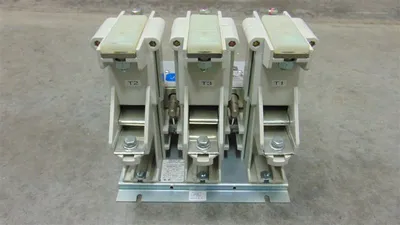 Joslyn Clark MVC77U032A50-76-X0405 USAVAC Vacuum Contactor 200 Amps 5kV Used