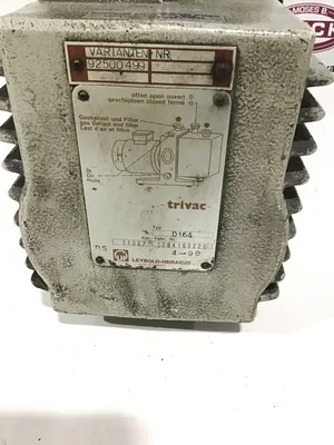 Leybold TRIVAC 92500499 Vane Vacuum Pump with Baldor VL3510 Motor