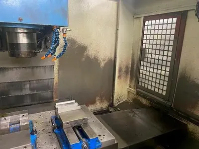 USED 2001 YCM SUPERMAX FV 102A