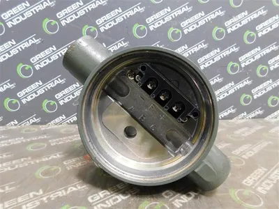 USED JOHNSON CONTROLS YF101