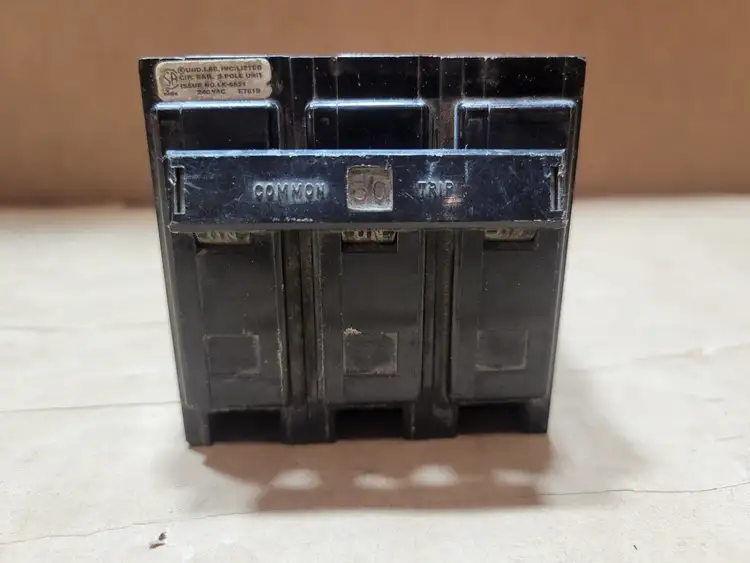 Used WESTINGHOUSE E-7819 Switchgears British Columbia CA | Lenmark #835794