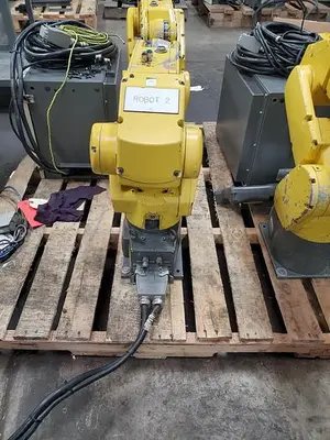 USED 2009 FANUC LR MATE 200IC