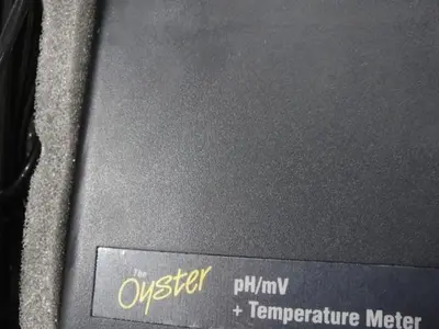 USED OYSTER 4FB74