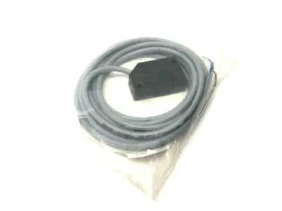 NEW BAUMER SPECIAL VERSION INDUCTIVE SENSOR 2MM PNP 10-30VDC