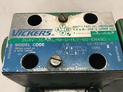 USED VICKERS DG4V-3S-2AL-M-U-HL7-60-EN490