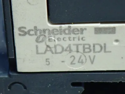 Used SCHNEIDER ELECTRIC LAD4TBDL PLC Contactors Ohio US | HGR 24 #869661