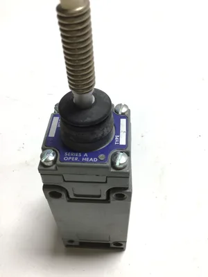 Square D 9007 Series A Limit Switch C62J C062 Rod Lever 600 V AC 10 Amps