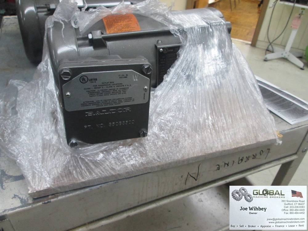 Baldor Reliancer C32536990 .33Hp 208-230/460V 3Ph 1725 Rpm Industrial Motor New