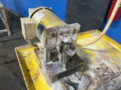Used _UNKNOWN_ _UNKNOWN_ Pedestal Type Grinders (Double End) Ohio US | HGR 24 #1370267