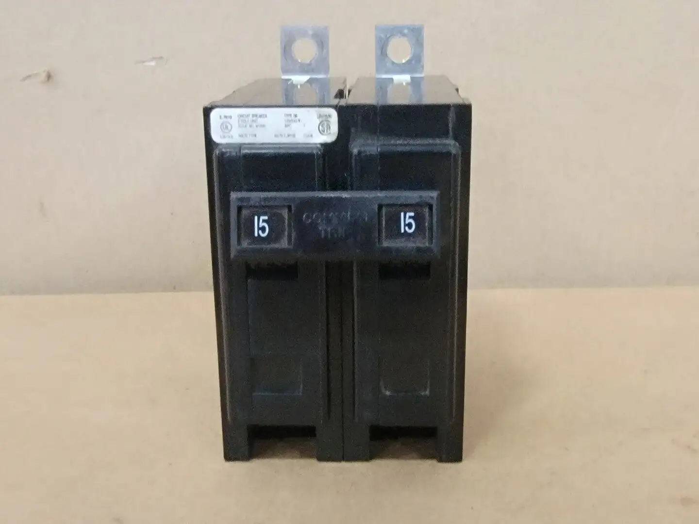 USED CUTLER-HAMMER BA215