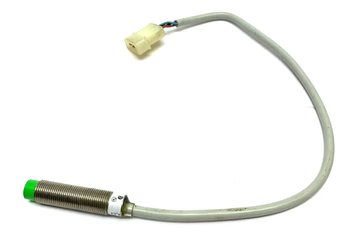 972AB2XM-A3P-L | Honeywell  Micro Switch Inductive Proximity Sensor - Used