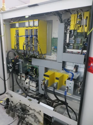 Used FANUC ROBODRILL ALPHA T21IEL Drilling & Tapping Centers Minnesota US | Machinesused.com #1445800