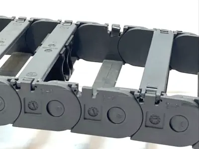 Used igus E-Chain Cable Carrier 20 Links 29-1/2" Long 1 BROKEN LINK Misc Electrical & Power Parts Michigan US | Maverick Industrial Sales #1391810