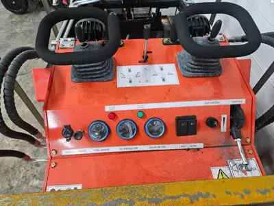 AGT Mini Skid LRT23!!!!