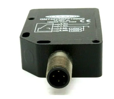 NEW BANNER QMT42VN6FF1000Q SENSOR