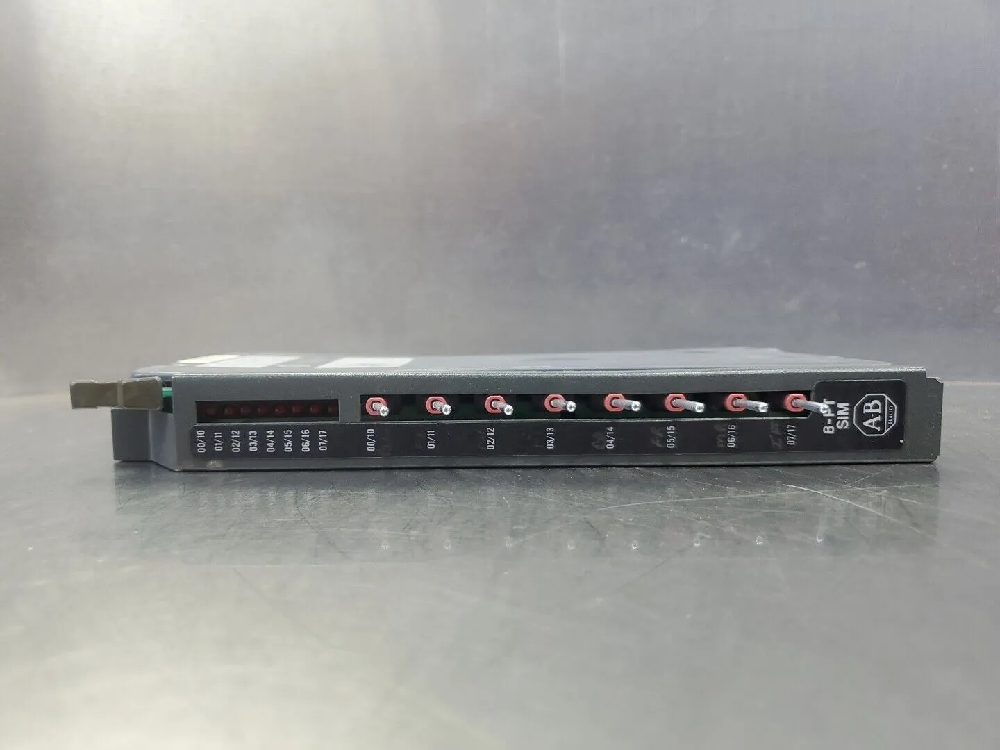 Allen-Bradley 1771-SIM 8-Point Discrete I/O Simulator Module. 3D-38