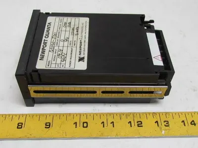 Newport Quanta Q2020-JDC1 Digital Temperature Panel Meter 10 VDC 5 Watt 4-Digit