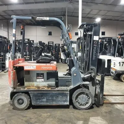 USED 2017 TOYOTA 7FBCU35