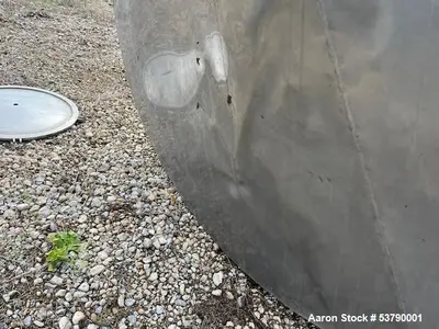 Used 3,400 Gallon (14,000 Liter) Vertical 304 Stainless Steel Tank
